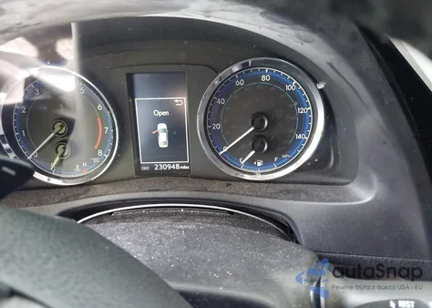 2017 Toyota Corolla Se z USA, uszkodzony, nr VIN 5YFBURHE9HP613687